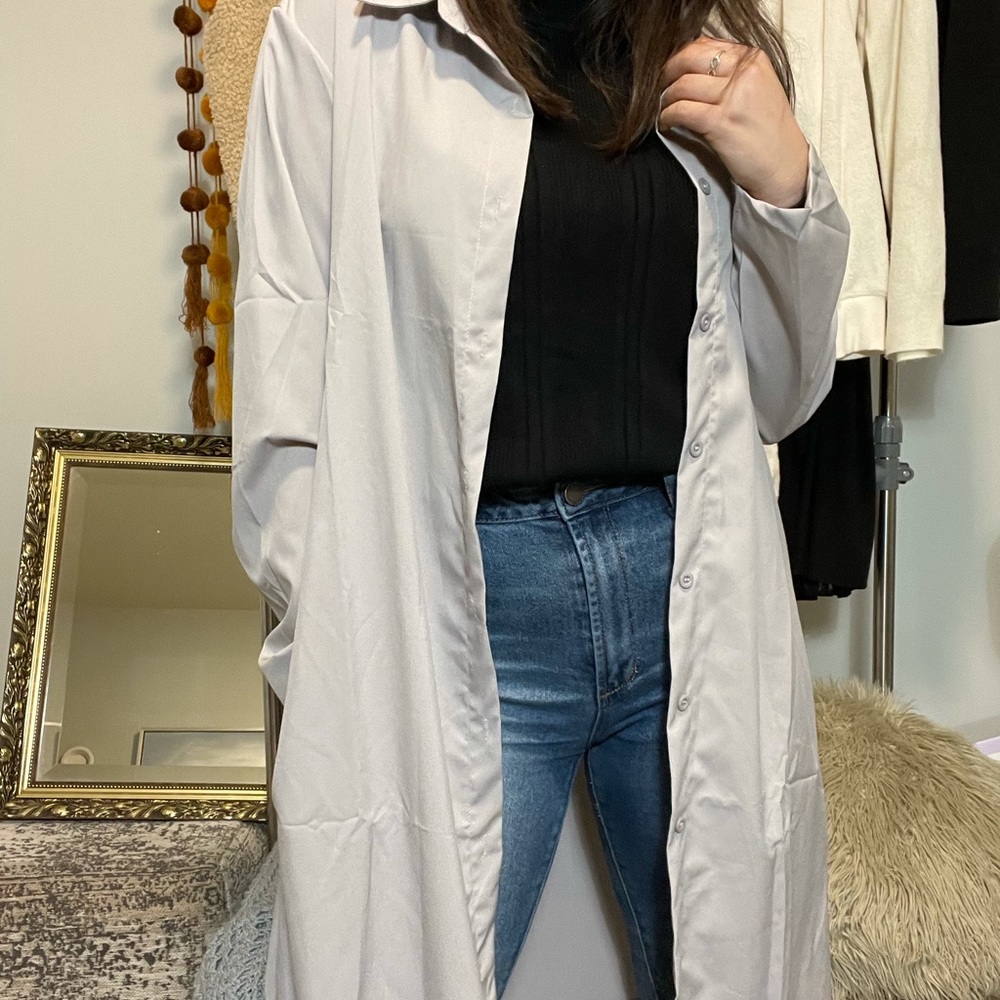 Grey Duster - Picture 2 of 5